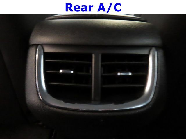 Used 2023 Chevrolet Malibu LT image 30