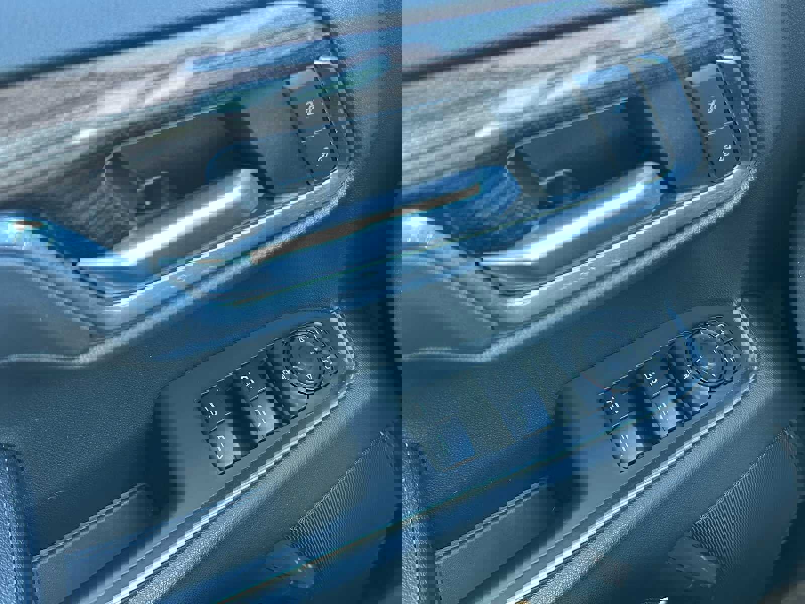 Used 2022 Chevrolet Silverado 1500 LT w/ Diesel Off-Road Package image 32