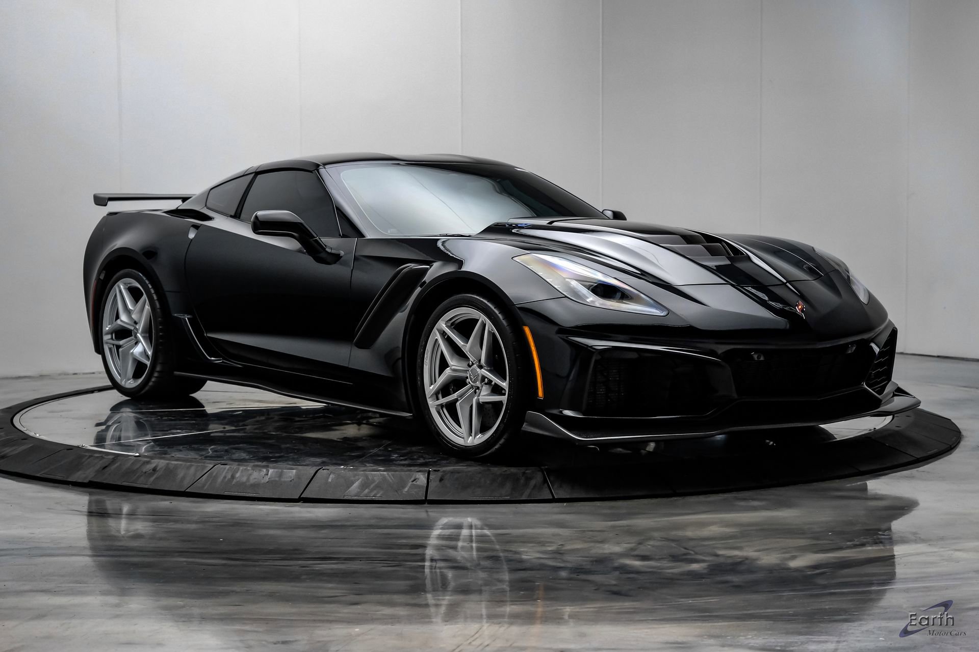 Used 2019 Chevrolet Corvette ZR1 RWD image 28