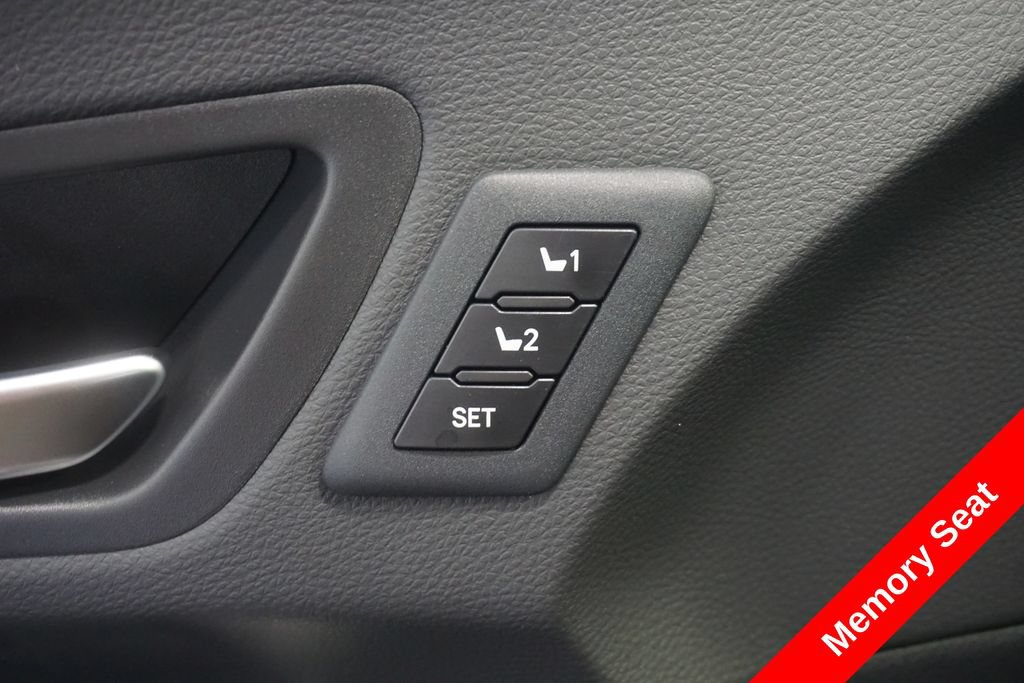 New 2026 Toyota Sienna Limited FWD image 7