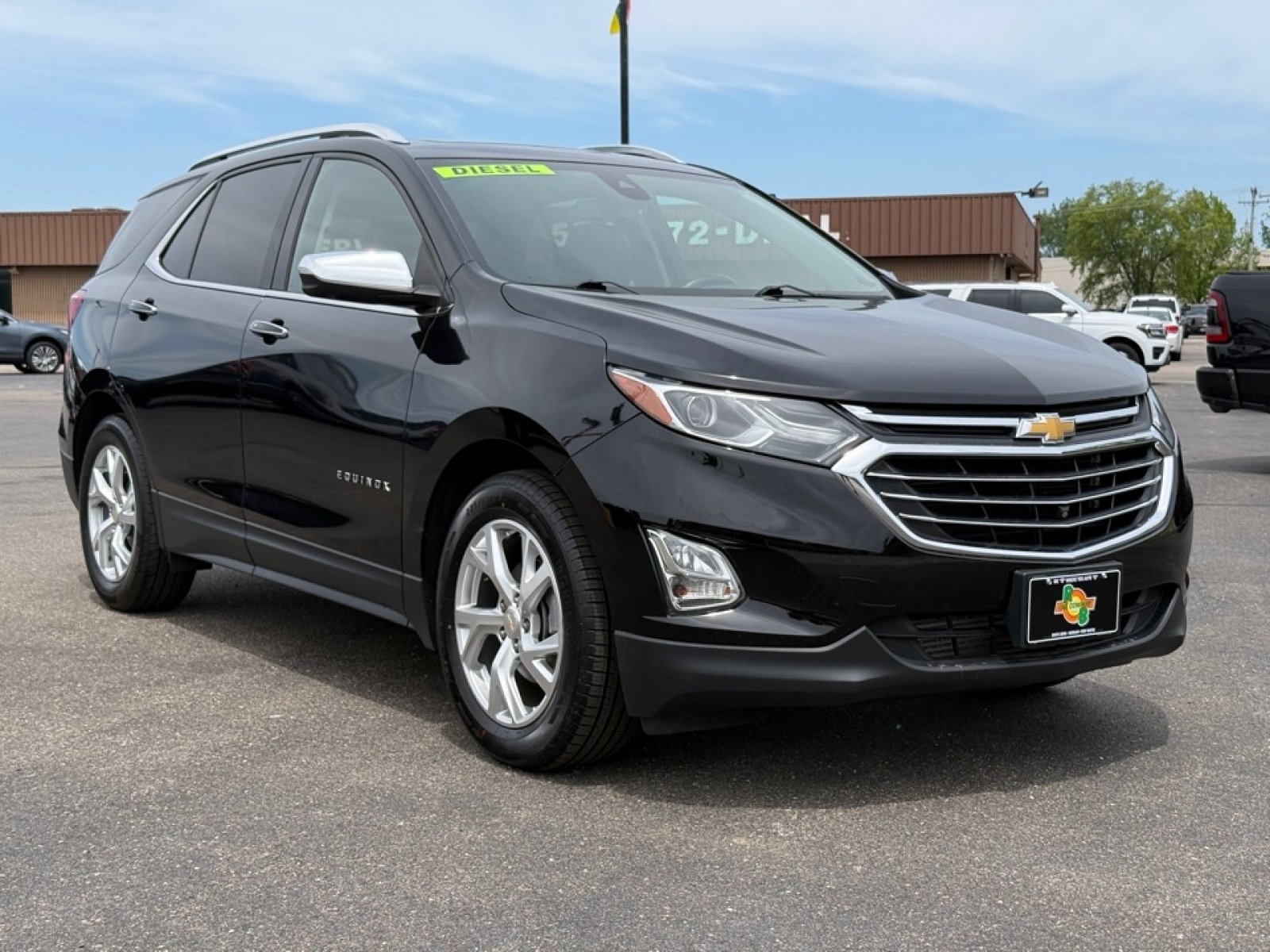 Used 2019 Chevrolet Equinox Premier FWD image 2