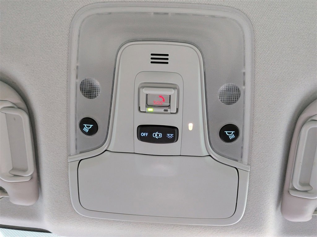 Used 2021 Toyota Prius XLE image 31