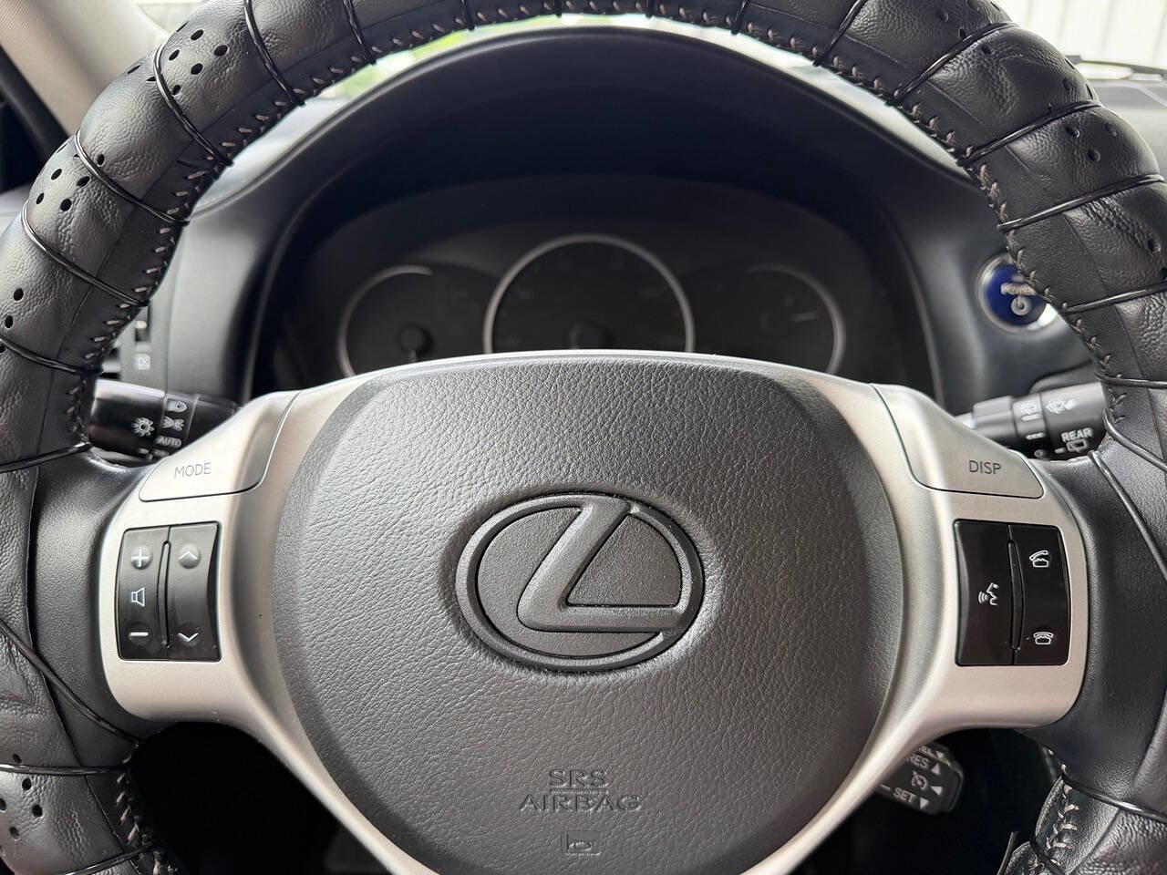 Used 2011 Lexus CT 200h Premium w/ Premium Audio Pkg FWD image 16