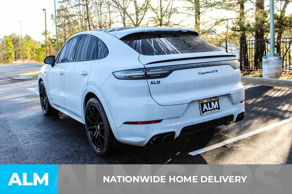 Used 2023 Porsche Cayenne GTS image 4