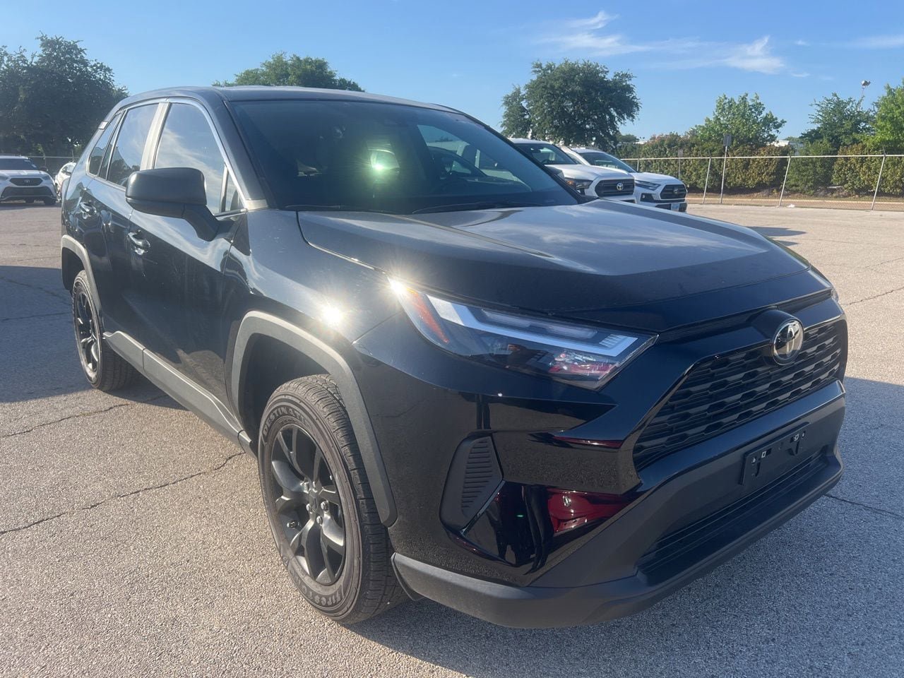 Used 2025 Toyota RAV4 LE FWD image 3