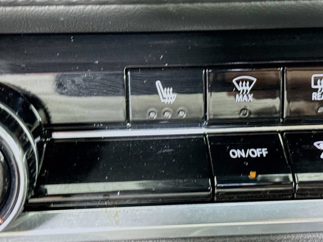 Used 2025 Chevrolet Equinox LT FWD image 21