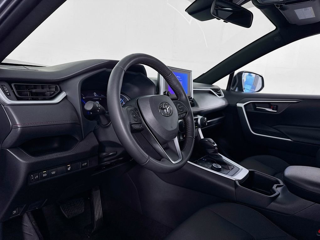 Used 2024 Toyota RAV4 SE w/ Weather & Moonroof Package image 12