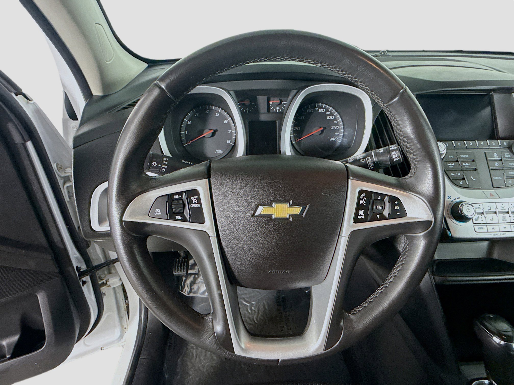 Used 2017 Chevrolet Equinox LT w/ Convenience Package image 13