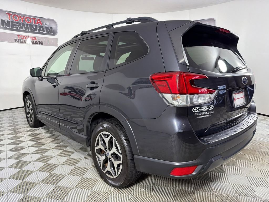 Used 2019 Subaru Forester Premium image 6