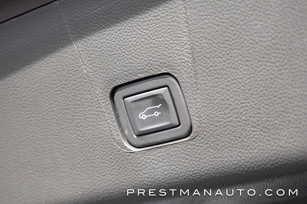 Used 2023 Chevrolet Traverse High Country w/ LPO, Floor Liner Package image 45