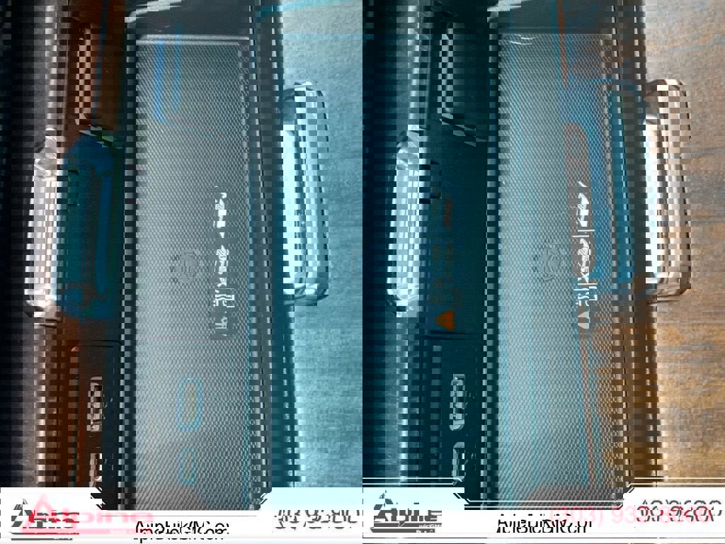 Used 2023 GMC Yukon Denali Ultimate image 16