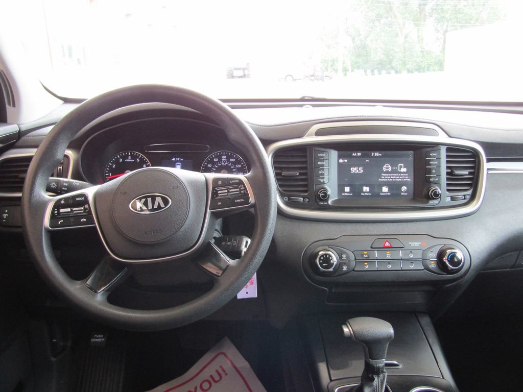 Used 2020 Kia Sorento FWD V6 image 5