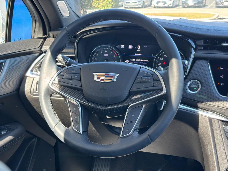 Used 2025 Cadillac XT5 Sportv w/ Technology Package image 12