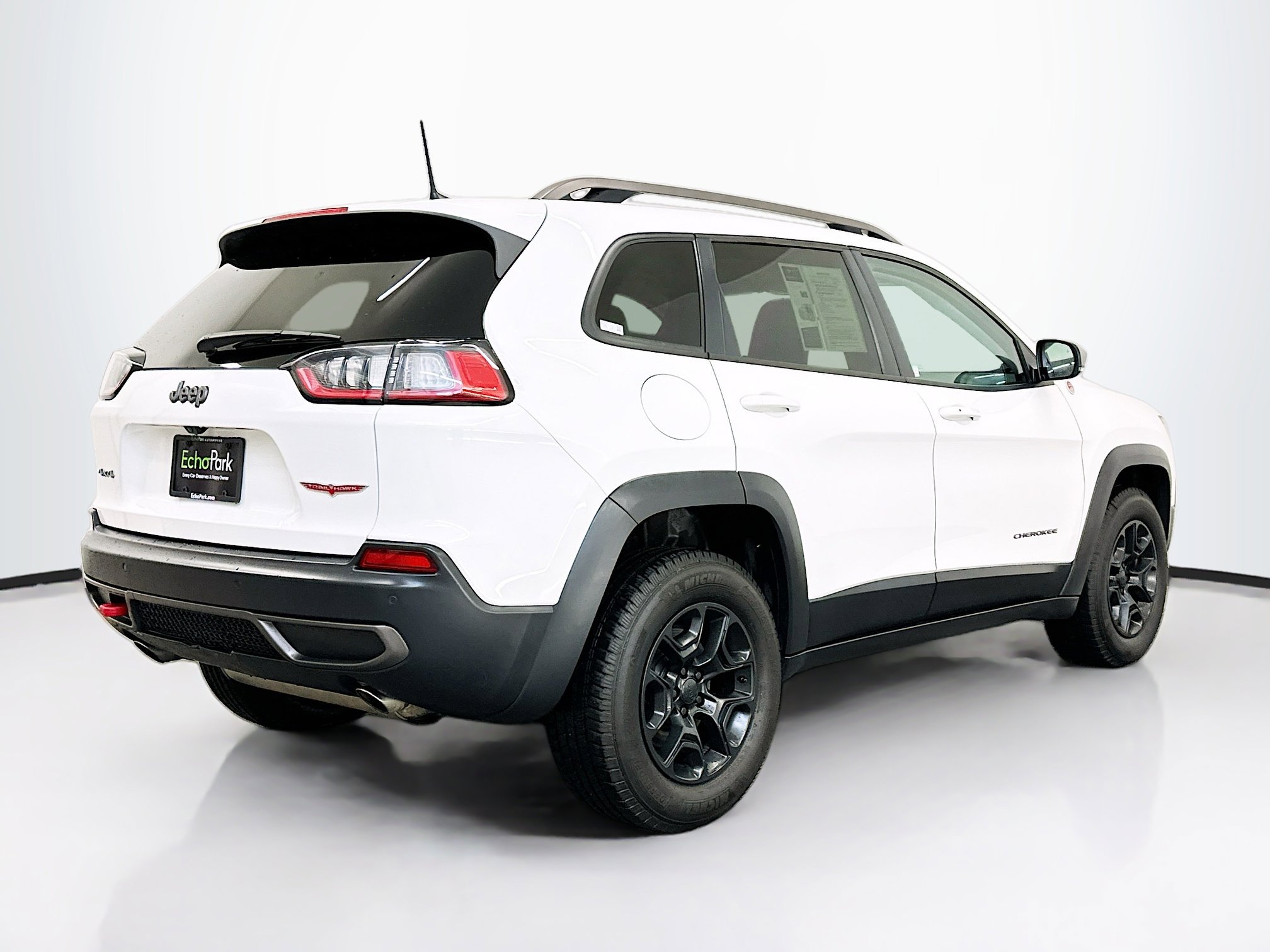 Used 2020 Jeep Cherokee Trailhawk w/ Cold Weather Group image 9