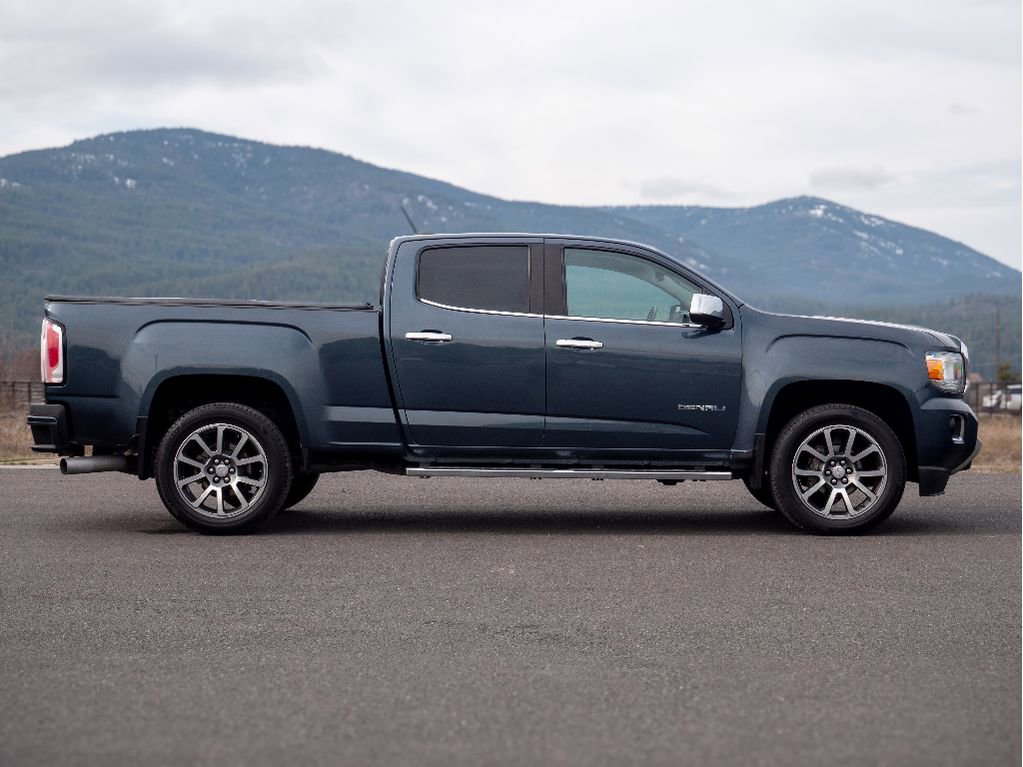 Used 2019 GMC Canyon Denali image 4
