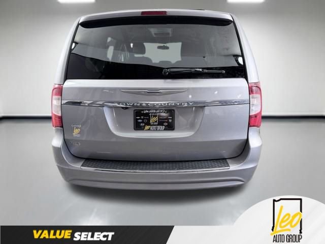 Used 2016 Chrysler Town & Country Touring