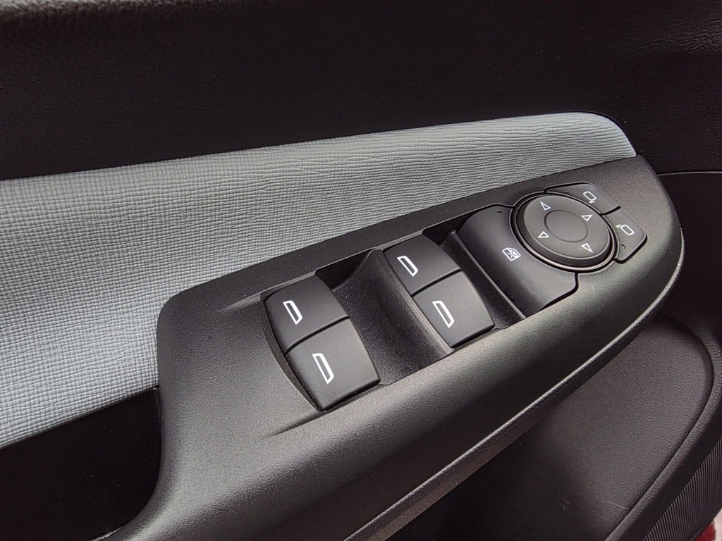 Used 2024 Buick Envista Preferred image 11