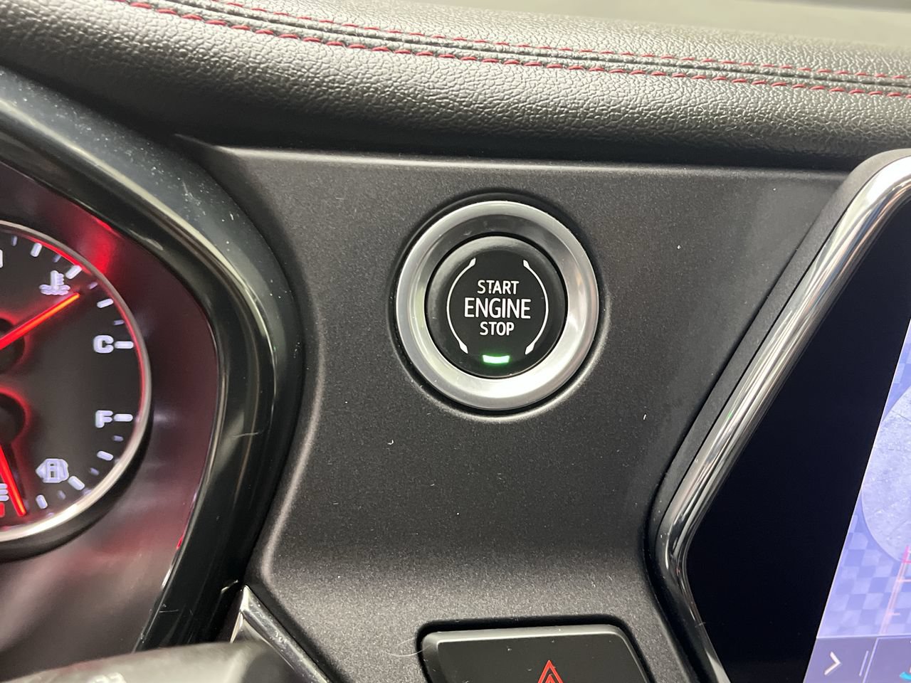 Used 2019 Chevrolet Blazer RS AWD/4WD image 22