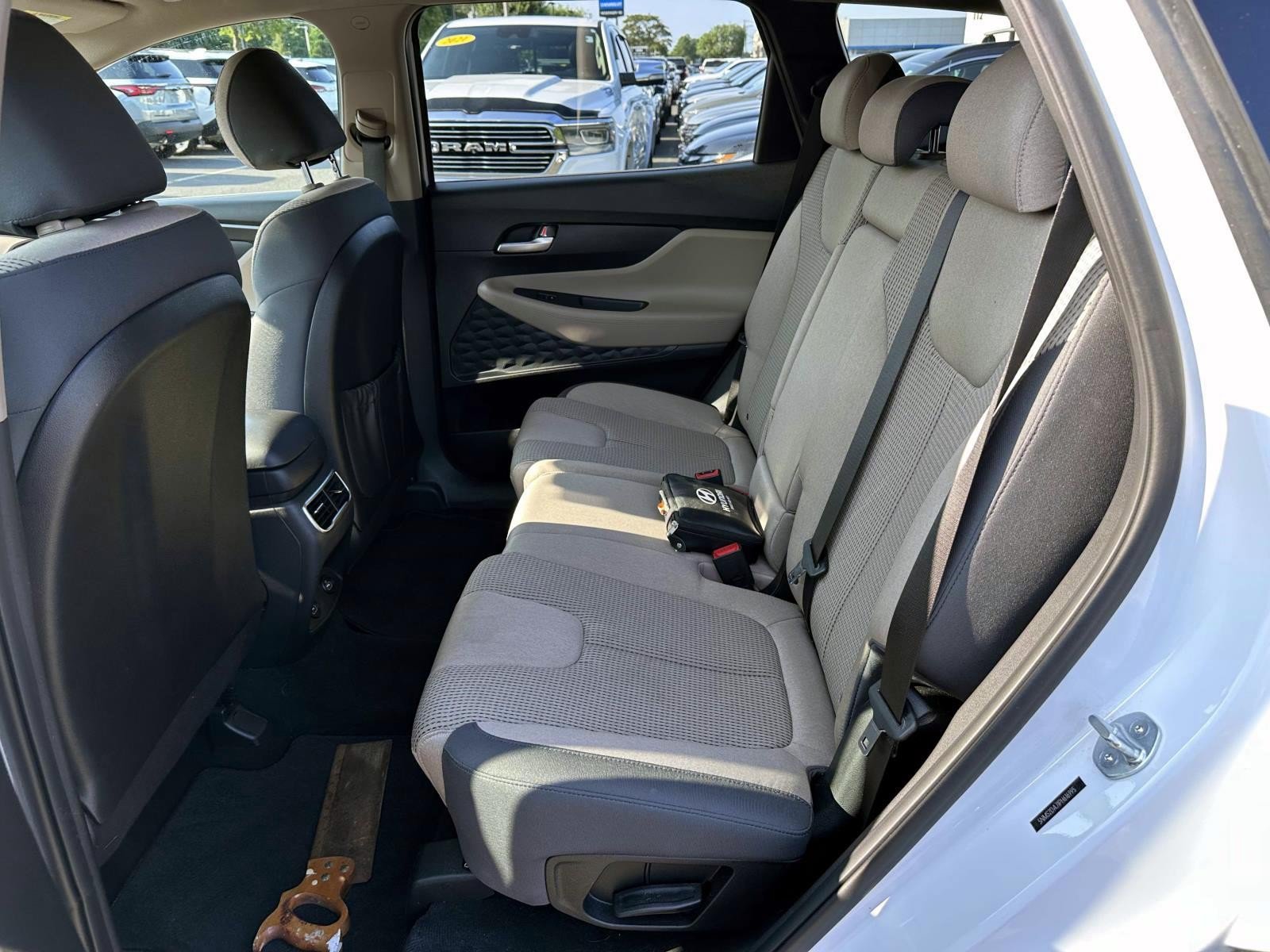 Used 2023 Hyundai Santa Fe SEL AWD/4WD image 12