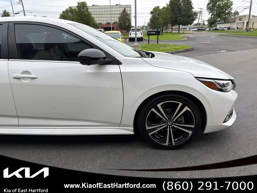 Used 2023 Nissan Sentra SR w/ SR Premium Package FWD image 6