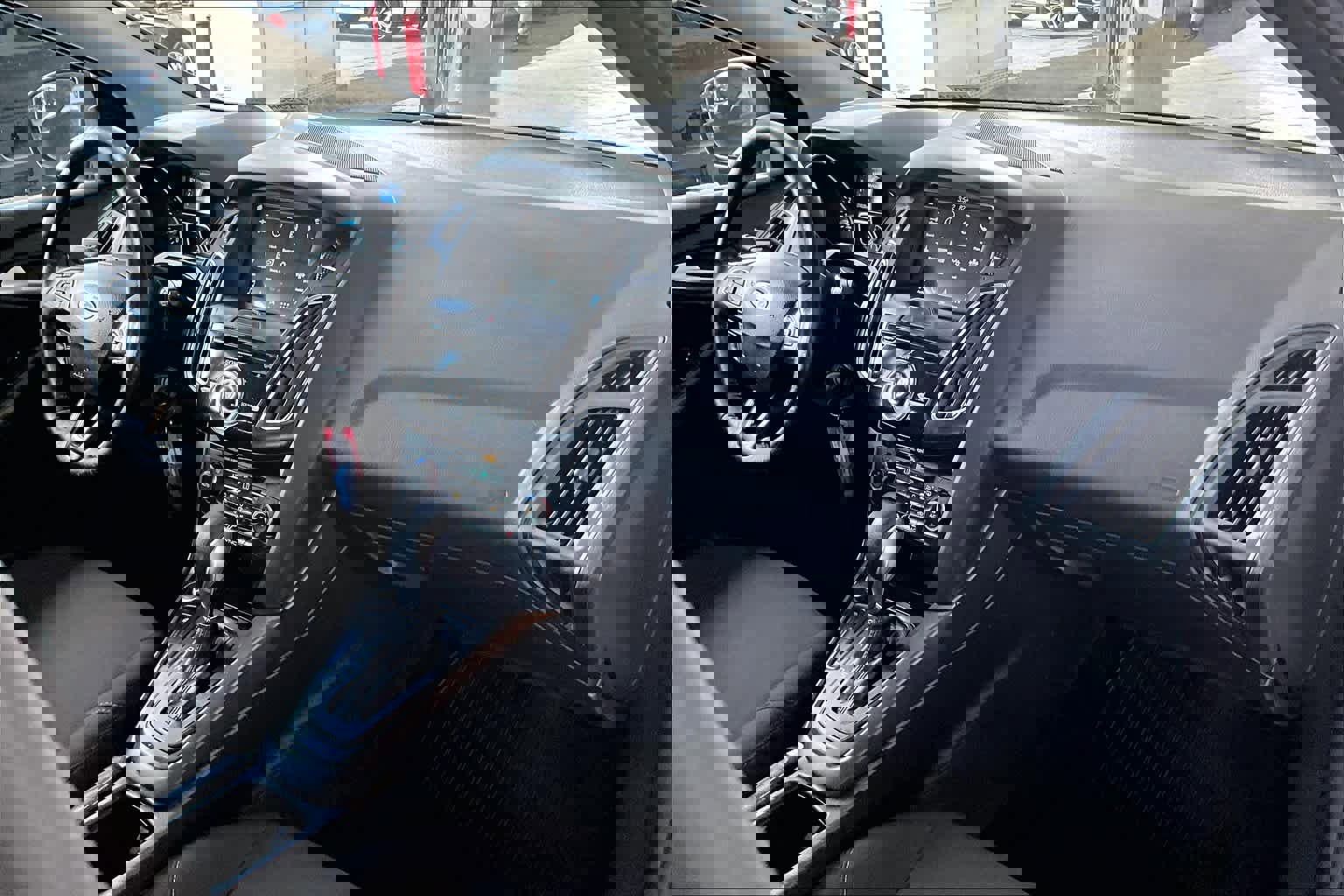 Used 2017 Ford Focus SEL w/ Cold Weather Package image 14