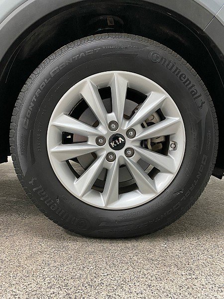 Used 2020 Kia Sorento L image 19