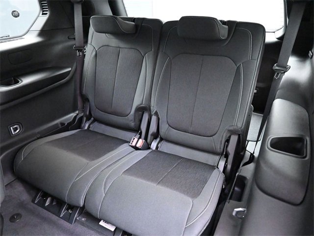 New 2025 Jeep Grand Cherokee L Laredo image 19