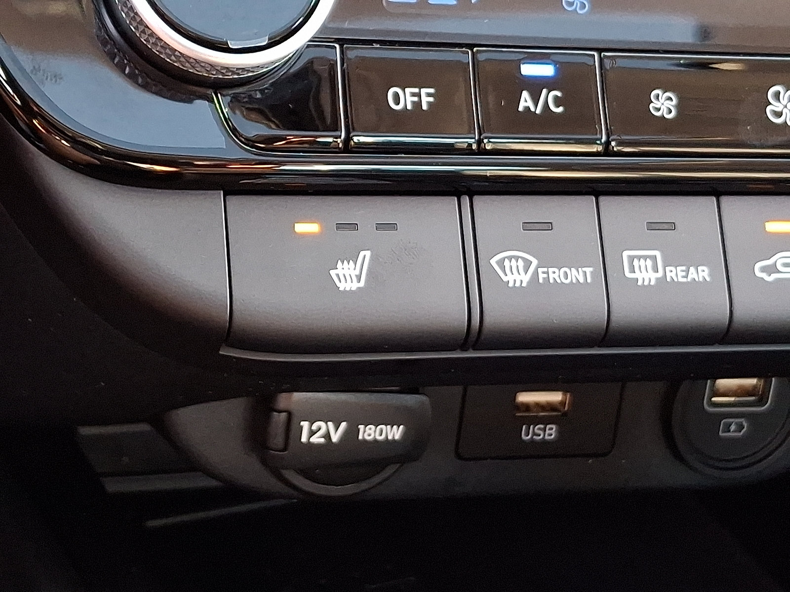 Certified 2023 Hyundai Elantra Limited FWD image 24
