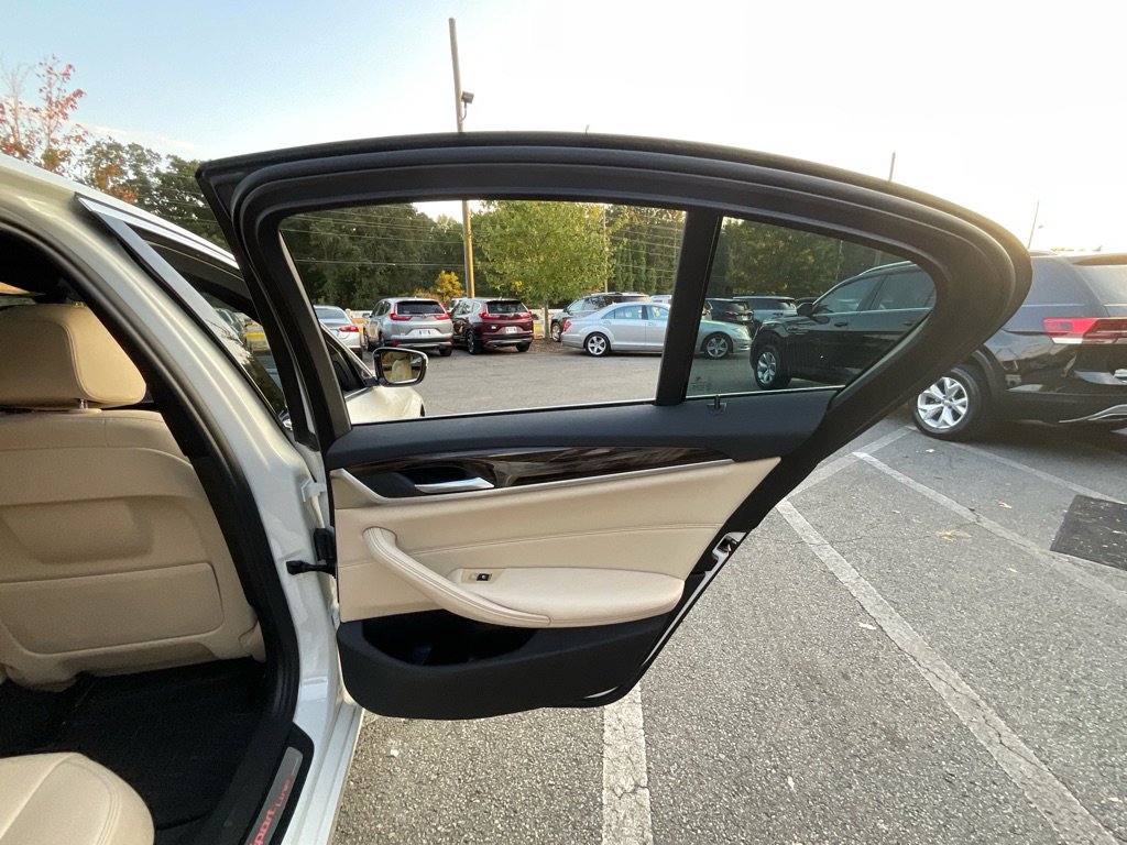 Used 2019 BMW 530i w/ Convenience Package image 44