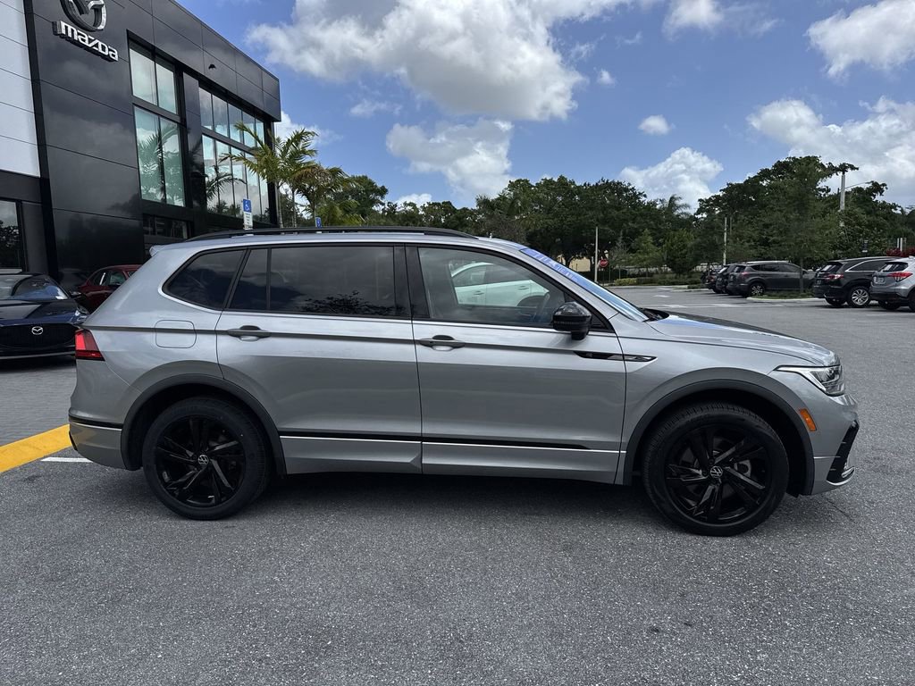Used 2023 Volkswagen Tiguan SE R-Line image 5