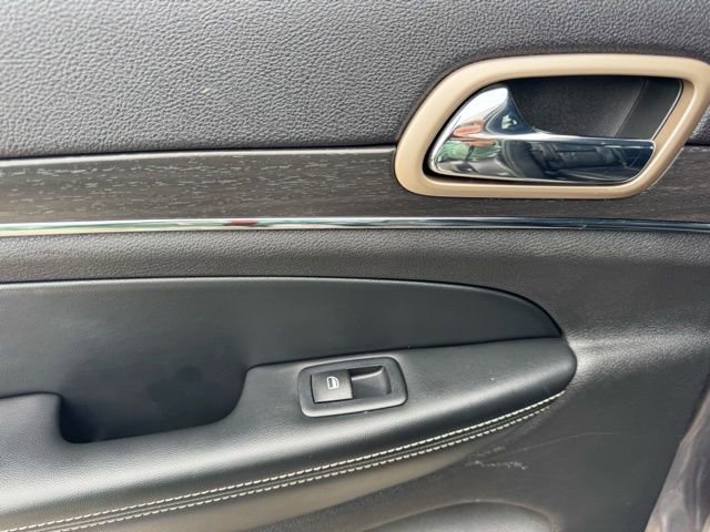 Used 2016 Jeep Grand Cherokee Limited image 14