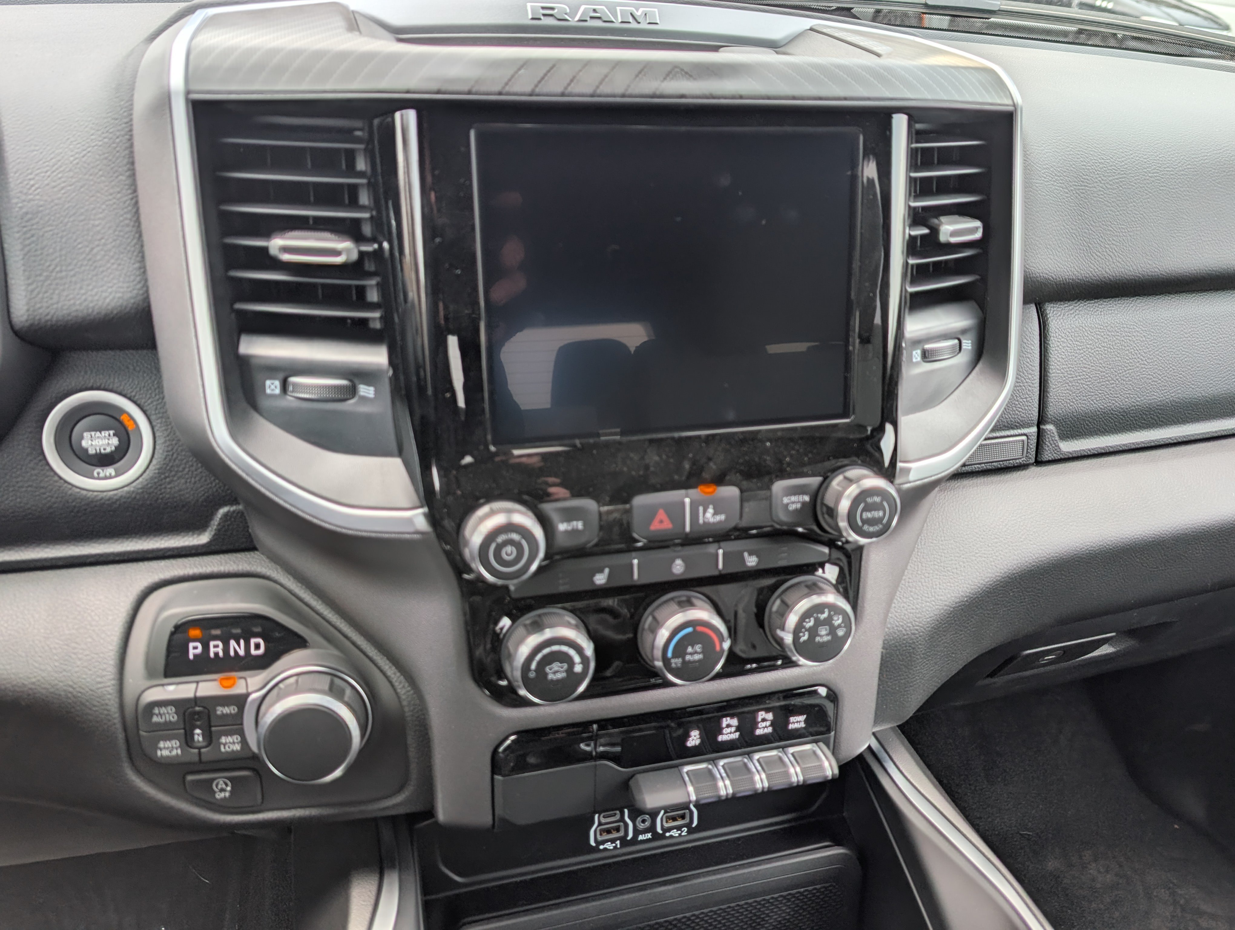 New 2025 RAM 1500 Big Horn AWD/4WD image 25