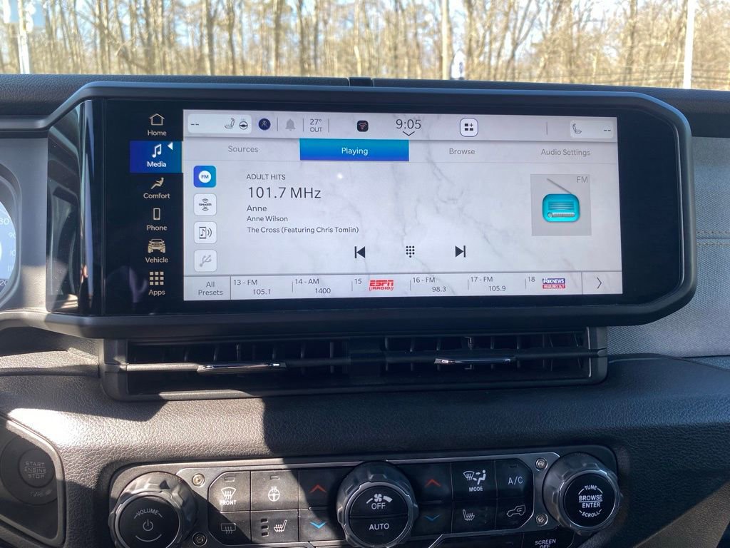 Used 2024 Jeep Wrangler Willys image 17