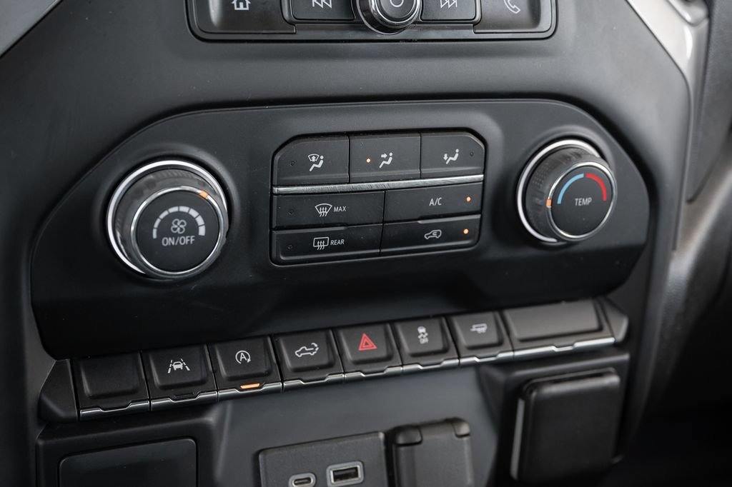 Used 2022 Chevrolet Silverado 1500 Custom RWD image 32
