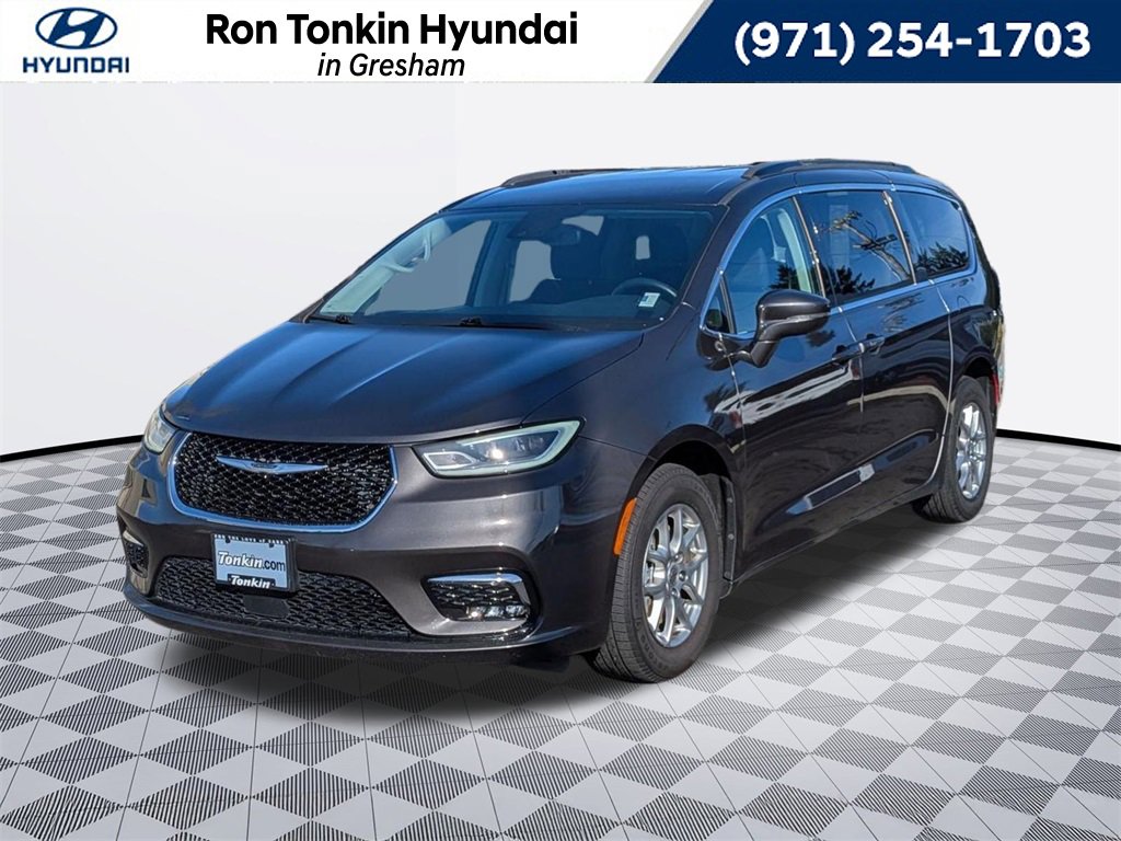 Used 2021 Chrysler Pacifica Touring