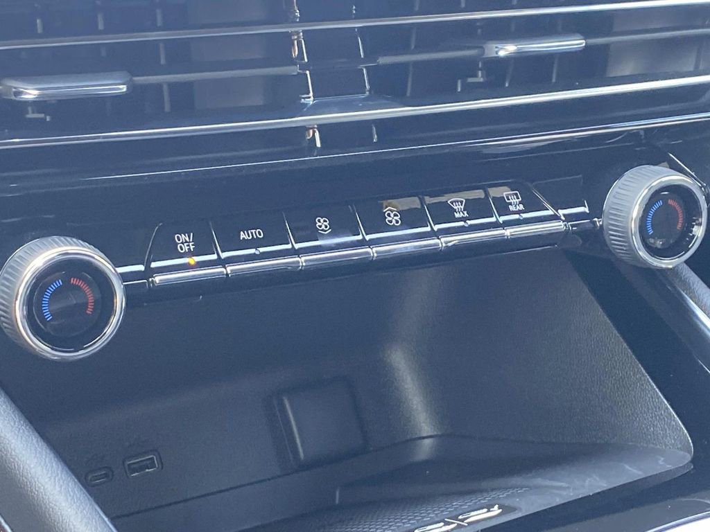 New 2026 Chevrolet Traverse Z71 w/ Driver Confidence Package image 23