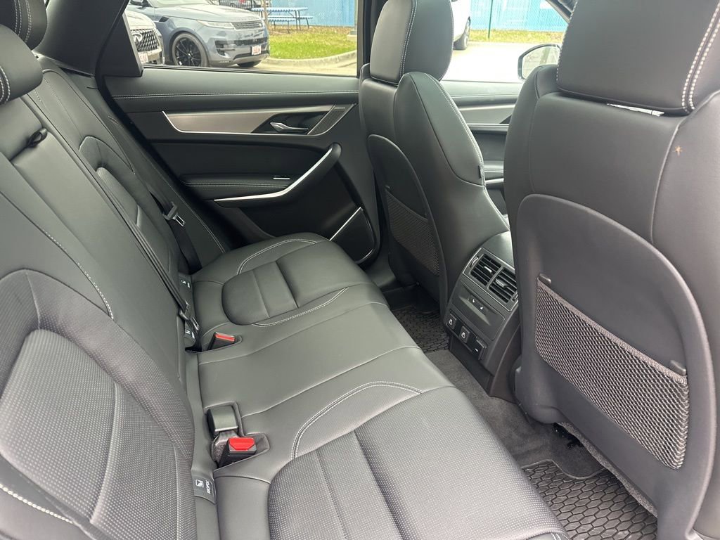 Used 2026 Jaguar F-PACE R-Dynamic S AWD/4WD image 10