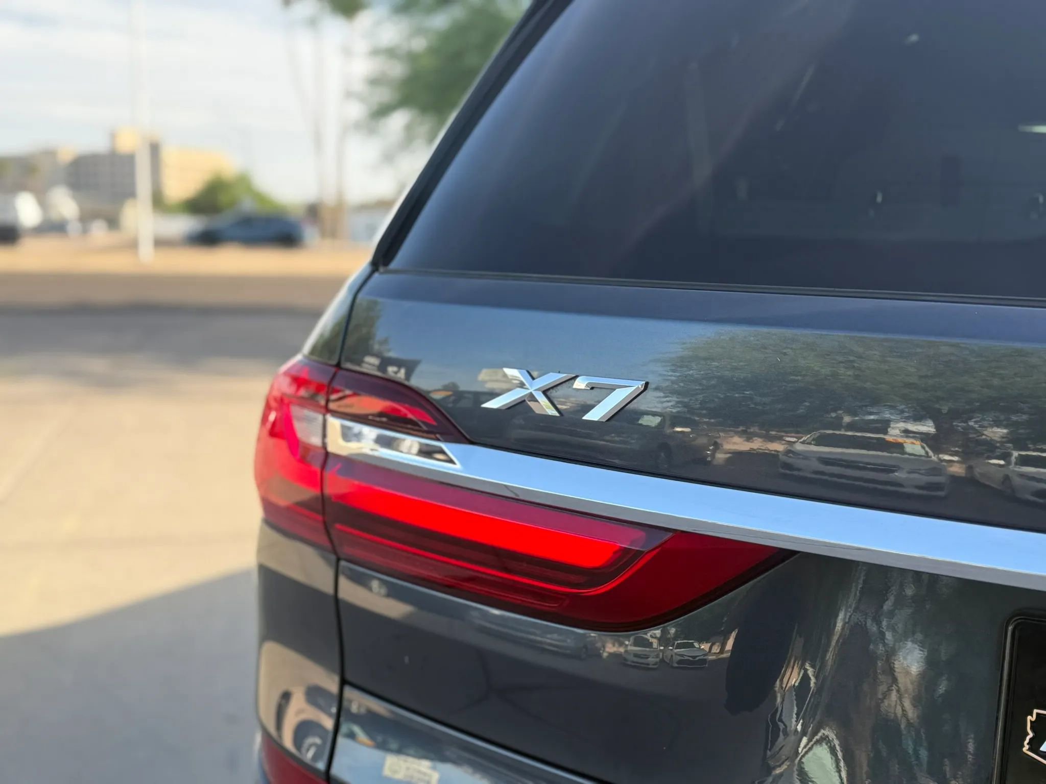 Used 2019 BMW X7 xDrive40i w/ M Sport Package AWD/4WD image 10