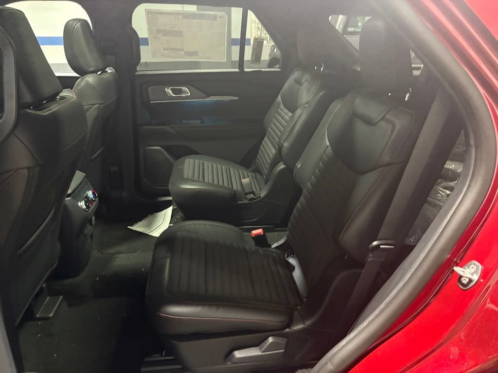 New 2026 Ford Explorer ST-Line w/ ST-Line Street Pack AWD/4WD image 26