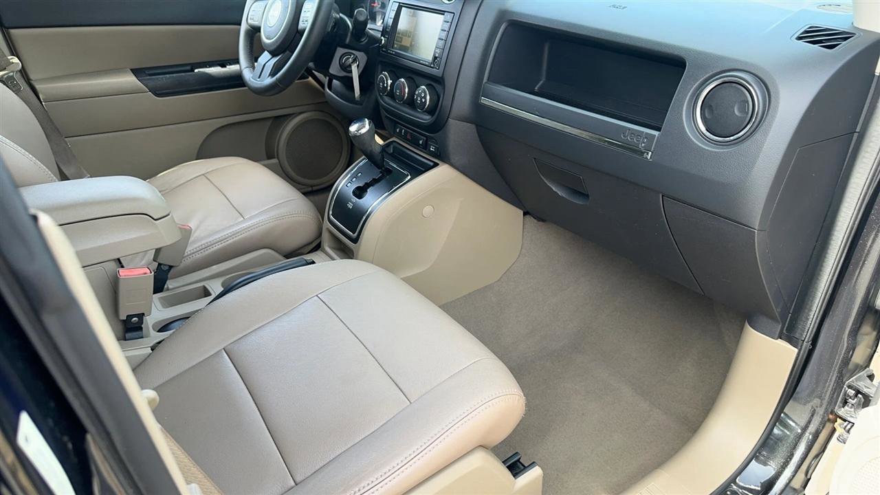 Used 2011 Jeep Compass Sport FWD image 43