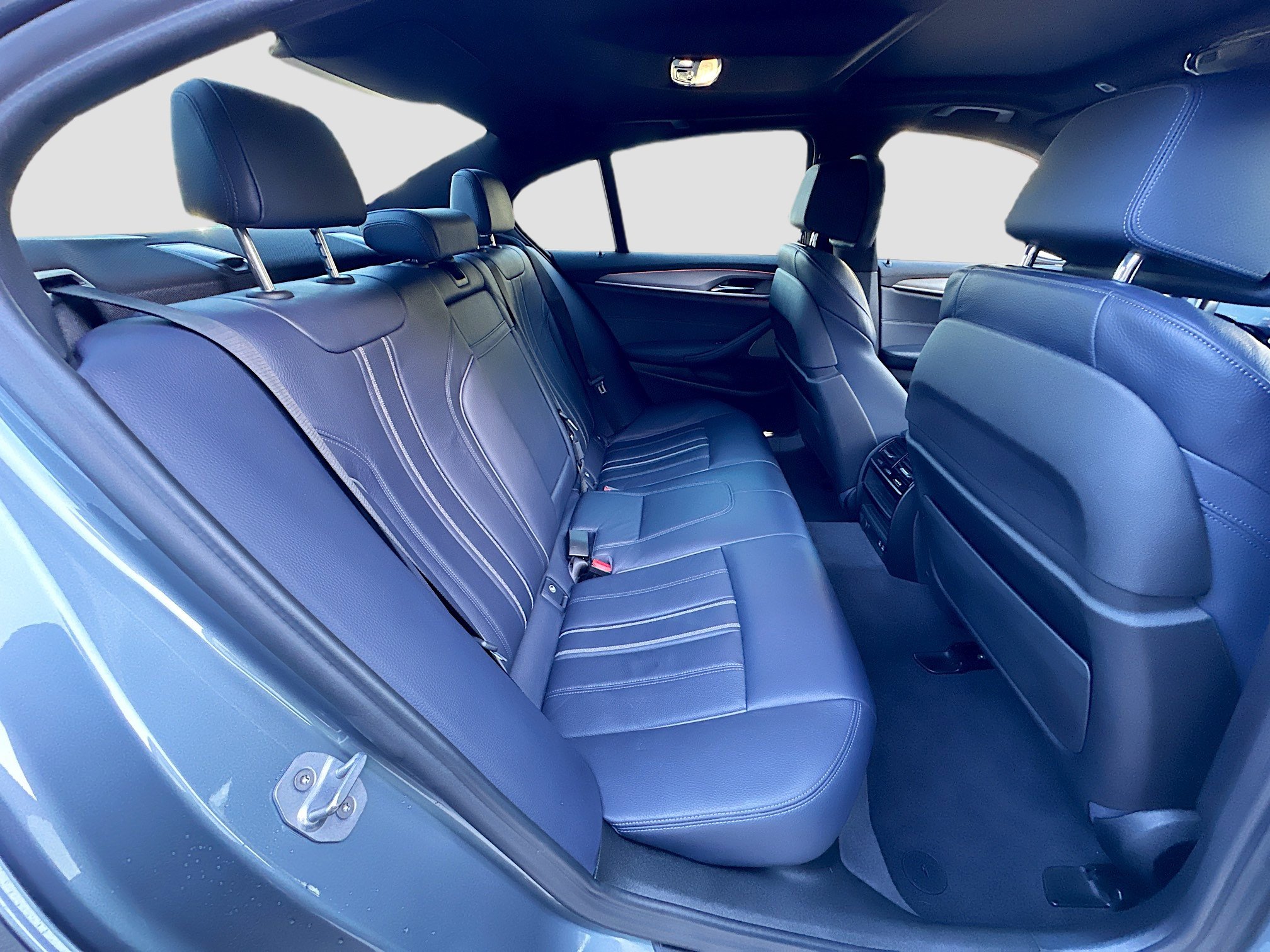 Used 2020 BMW 530i w/ M Sport Package image 29