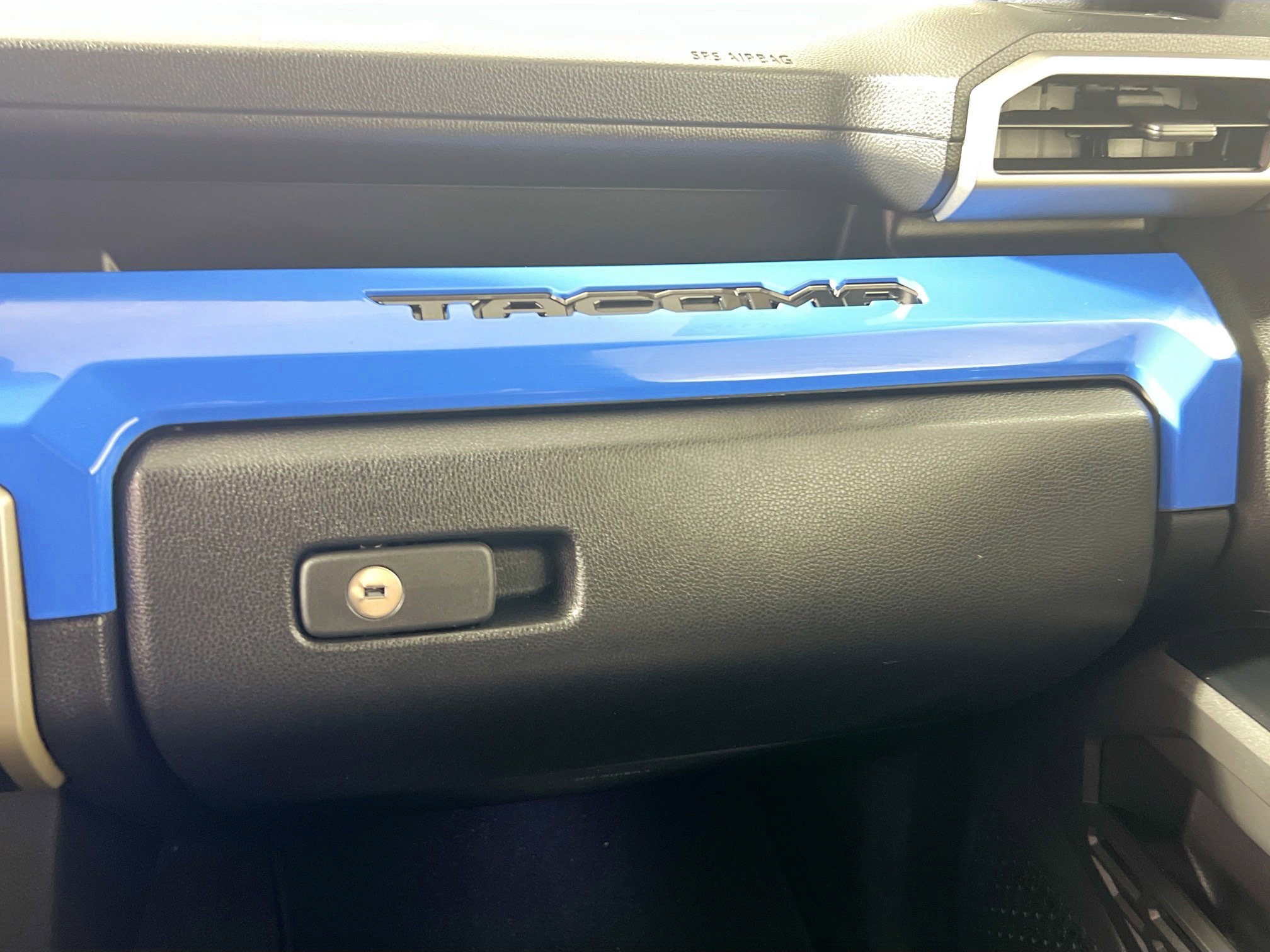 Used 2025 Toyota Tacoma TRD Sport image 34