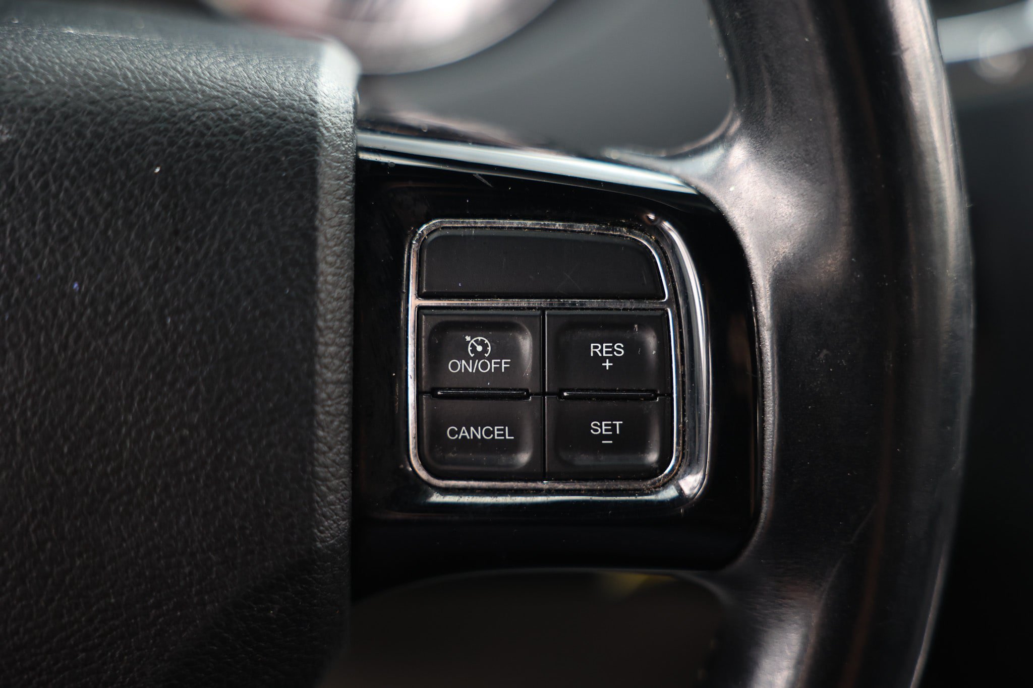 Used 2018 Dodge Grand Caravan SXT FWD image 31