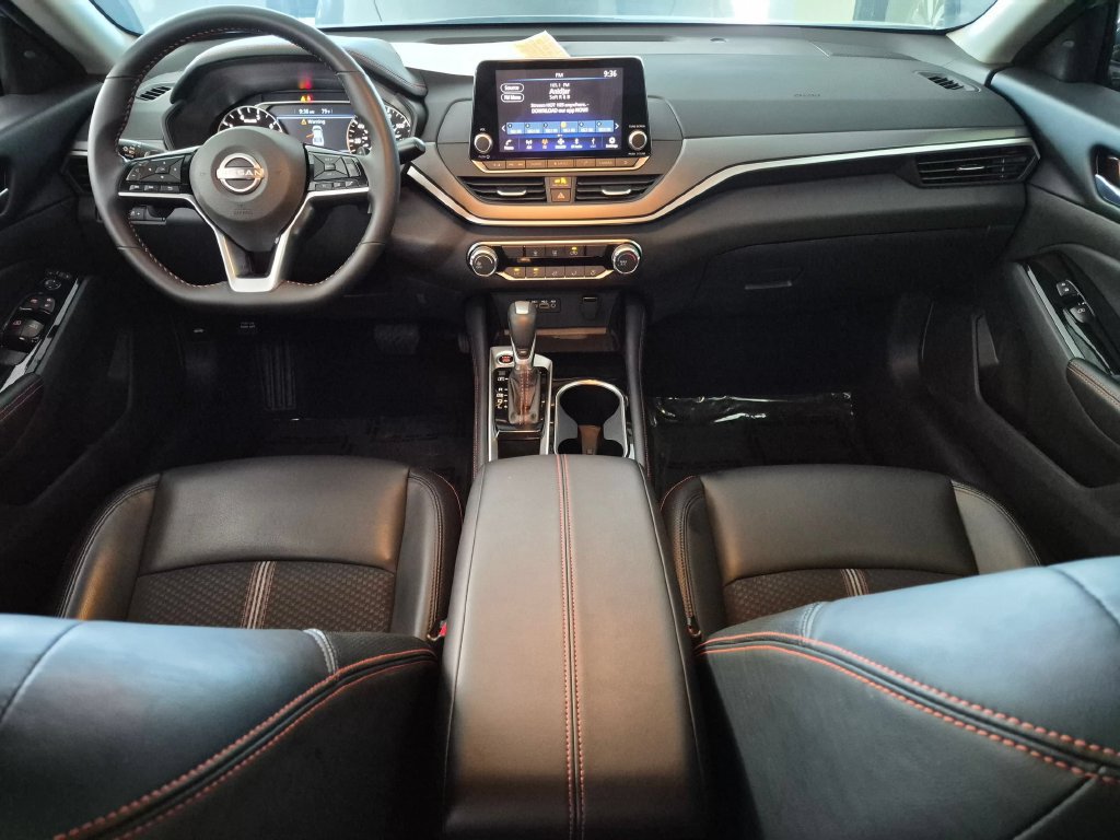 Used 2025 Nissan Altima 2.5 SR FWD image 27