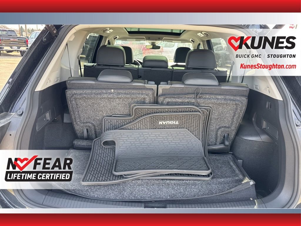 Used 2024 Volkswagen Tiguan SE image 15