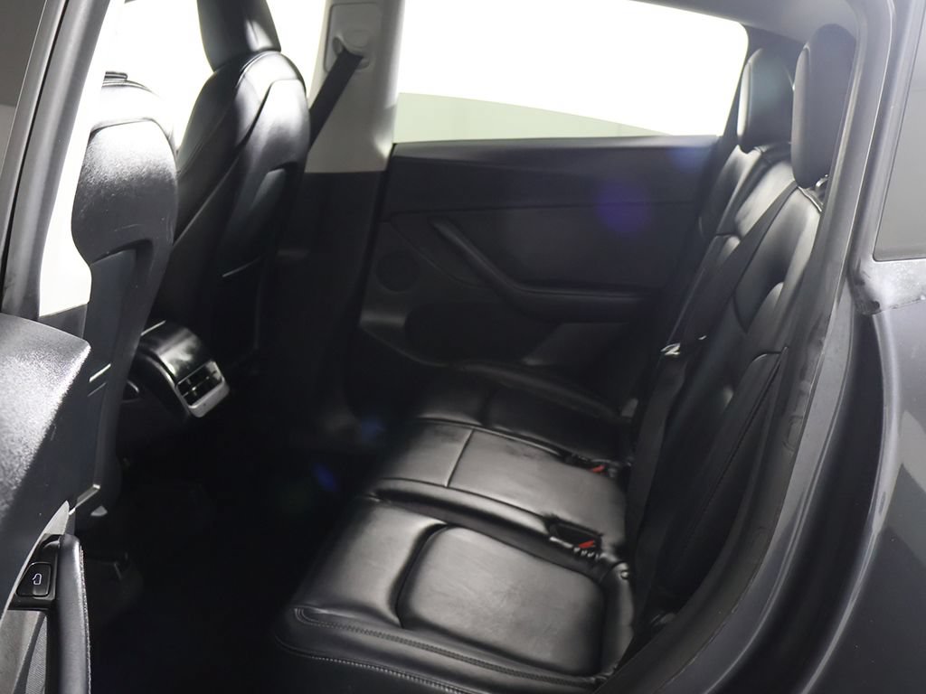 Used 2020 Tesla Model Y Long Range AWD/4WD image 31