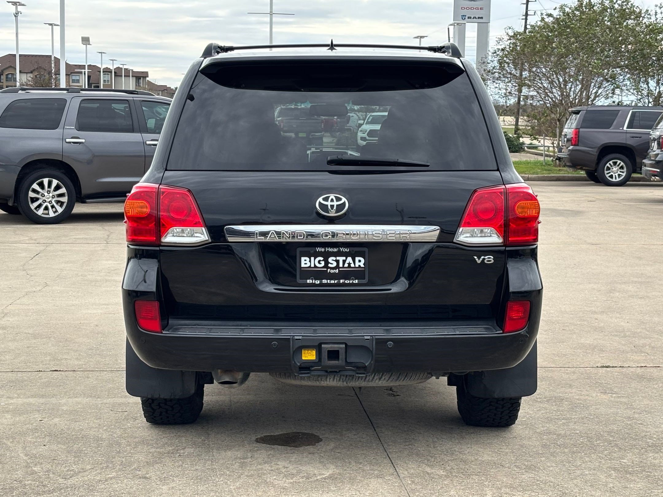 Used 2013 Toyota Land Cruiser image 5