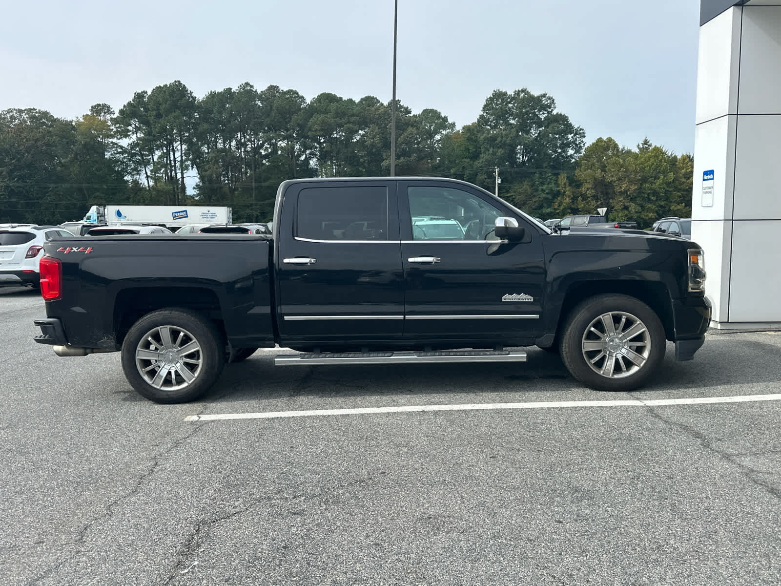Used 2018 Chevrolet Silverado 1500 High Country AWD/4WD image 7
