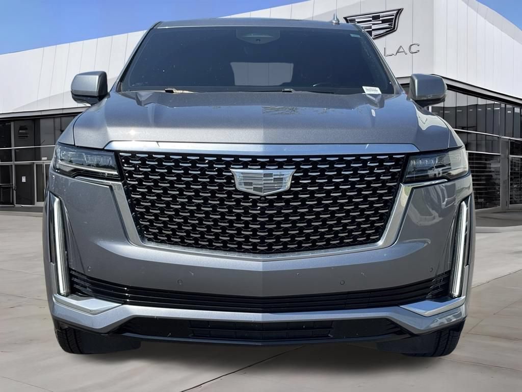 Used 2021 Cadillac Escalade Premium Luxury AWD/4WD image 4