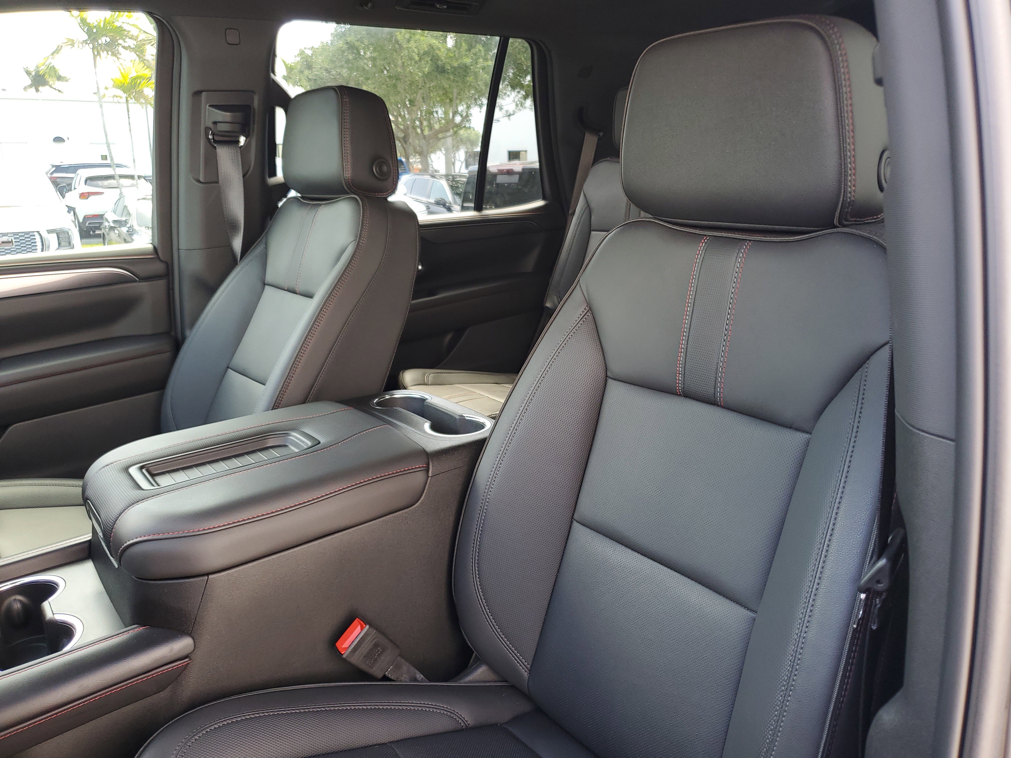Used 2024 Chevrolet Tahoe RST RWD image 20